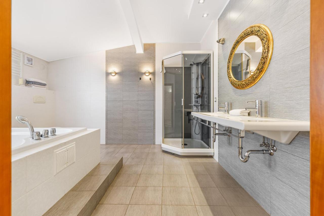 Deribasivska Cozy 4-Room Apartment Οδησσός Εξωτερικό φωτογραφία