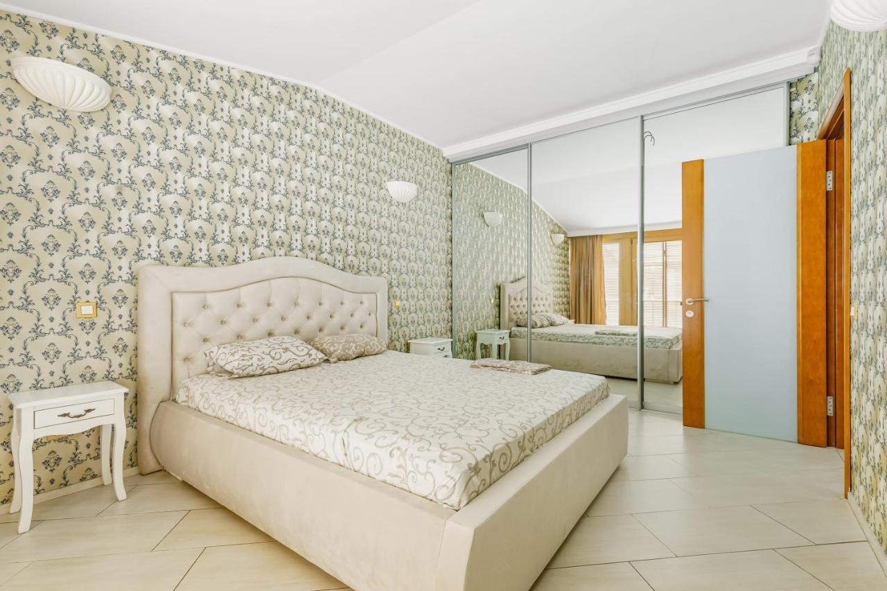 Deribasivska Cozy 4-Room Apartment Οδησσός Εξωτερικό φωτογραφία